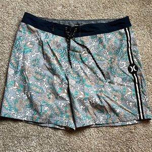 Men’s Bathing Suit Hurley Board Shorts size 32